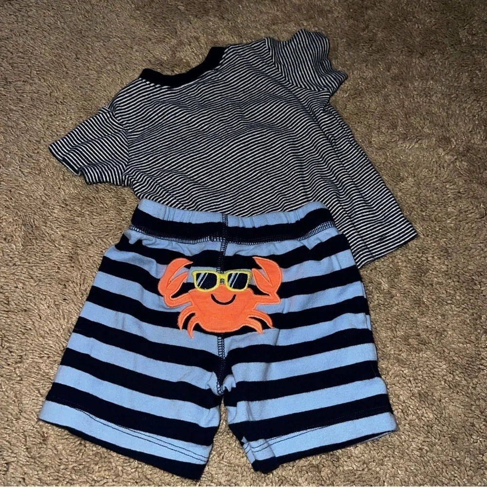 Carter’s Baby Boy 2 Piece Bundle Combo Crab Shorts & Striped Shirt 9-12 Months